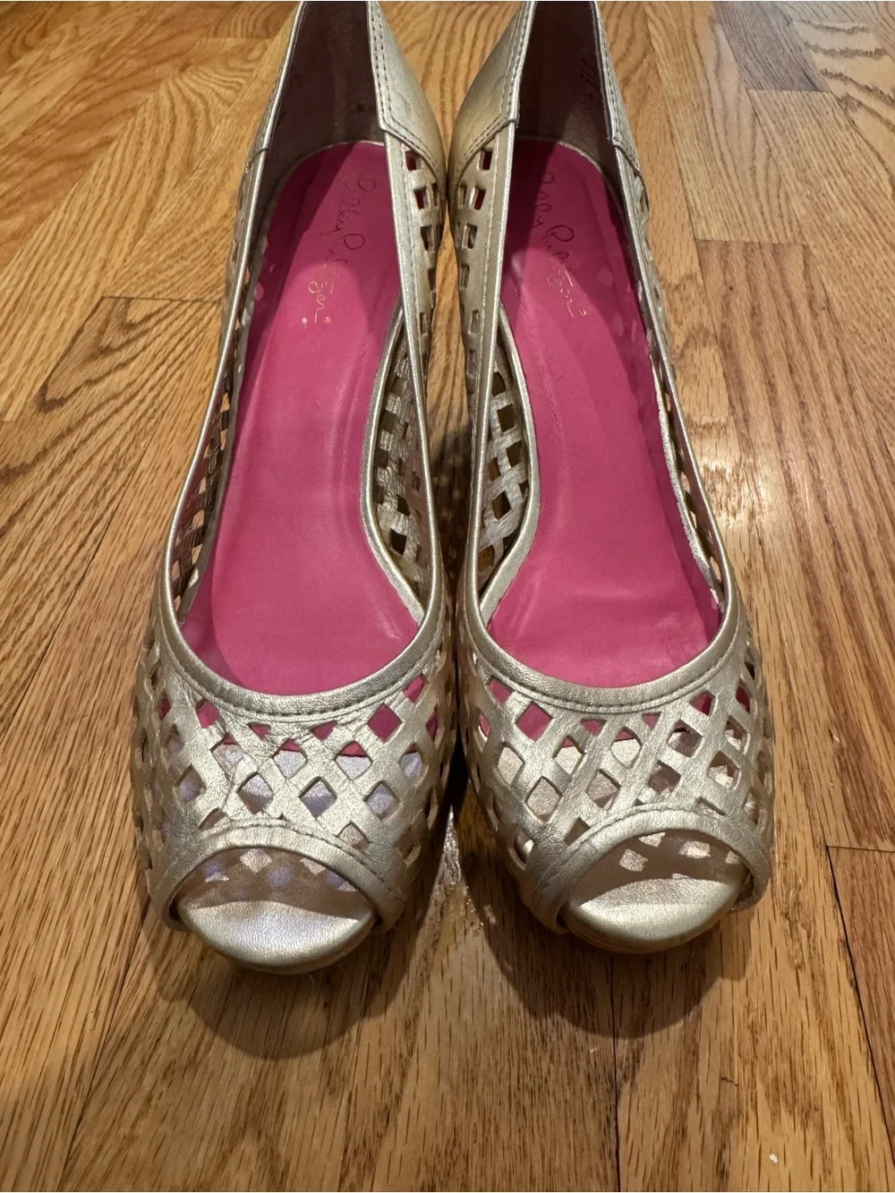 Lilly Pulitzer- Metallic Gold Peep-Toe Wedges with Pink Insole. Size 8.5